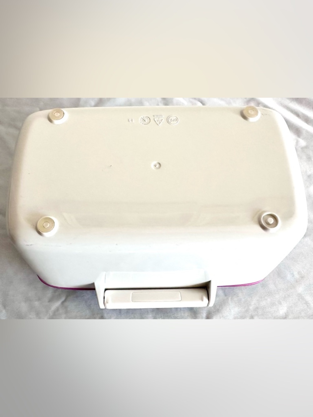 OXO Tot Perfect Pull Baby Wipe Dispenser – Weighted, One-Hand Use, White & Pink - Picture 4 of 8